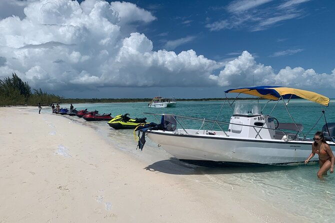 lunch-seafari-to-pristine-cays-shipwreck-and-lunch-at-tiki-bar