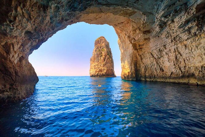 luxury-private-cruise-to-paxos-antipaxos-blue-caves-with-lunch-2