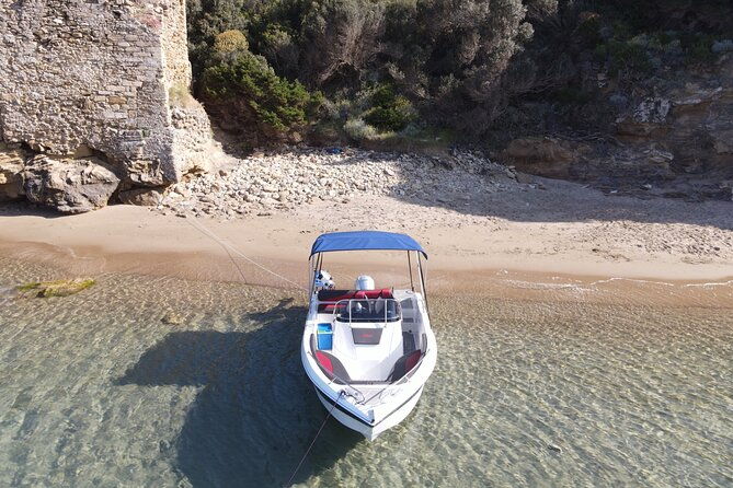 luxury-speedboat-cruise-to-shipwreck-and-blue-caves
