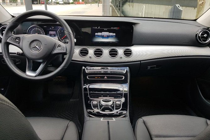 luxury-vehicle-from-brussels-airport-to-the-city-of-brussels