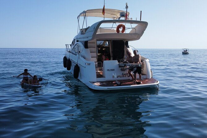 luxury-yatch-trips-open-bar-tapas-paddle-surf-snorkel-2