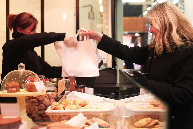 lyon-morning-food-market-tasting-tour-in-les-halles-paul-bocuse