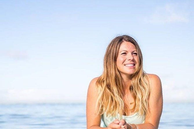 magic-island-honolulu-stand-up-paddling
