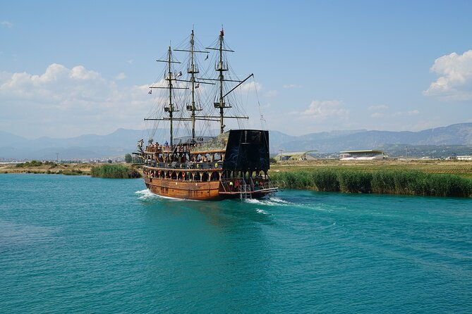 manavgat-river-cruise-waterfalls-and-market-tour-from-side