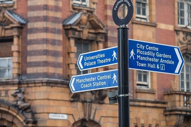 manchesters-music-scene-with-a-local-host-private-custom