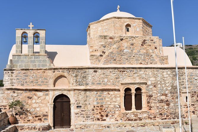 milos-experience-daily-kimolos-road-trip