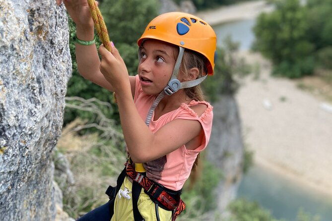 mini-adventure-raid-of-pont-darc-canoeing-climbing-and-via-corda-2