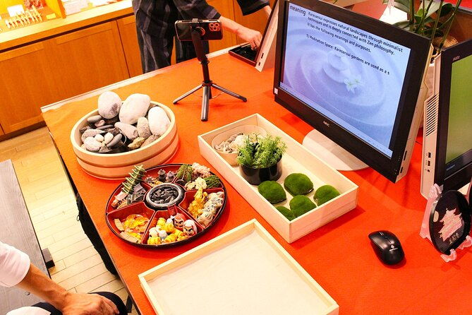 miniature-japanese-zen-garden-crafting-tea-experience