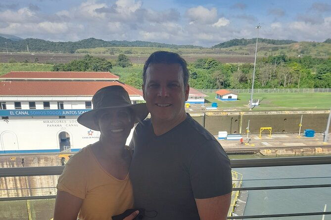 miraflores-canal-locks-and-casco-viejo-highlights-walking-tour