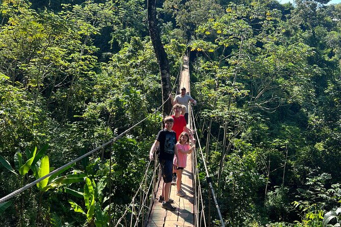 monkey-sloth-park-zipline-and-city-tour-in-roatan