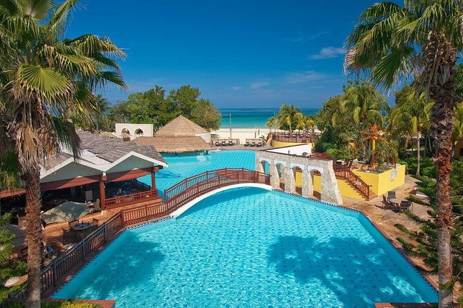 montego-bay-airport-private-taxi-to-any-negril-hotels-2