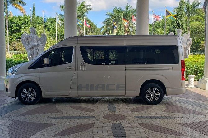 montego-bay-airport-to-jewel-dunns-river-private-transfer