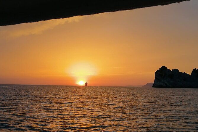 morning-or-evening-tour-with-aperitif-lunch-or-dinner-and-bathroom-breaks