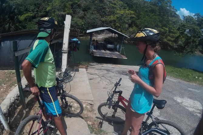 mountain-bike-adventure-to-xunantunich-maya-site-in-belize