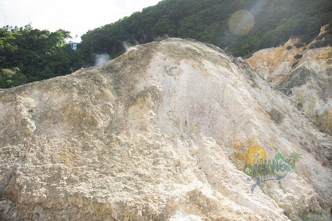 mud-bath-waterfall-and-beach-break-tour-groups-only