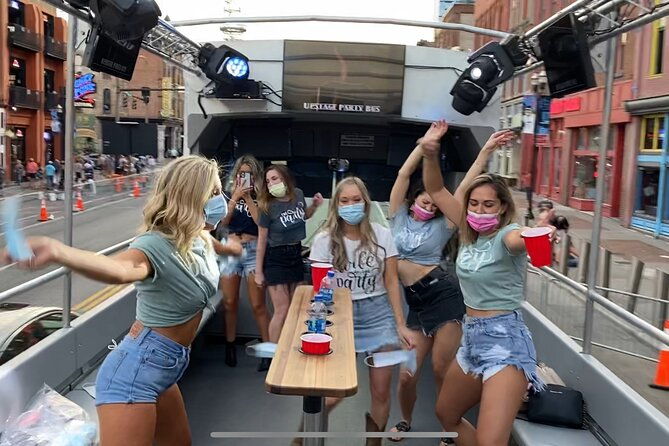 nashville-open-air-public-party-bus-tour-with-onboard-dj-bartender