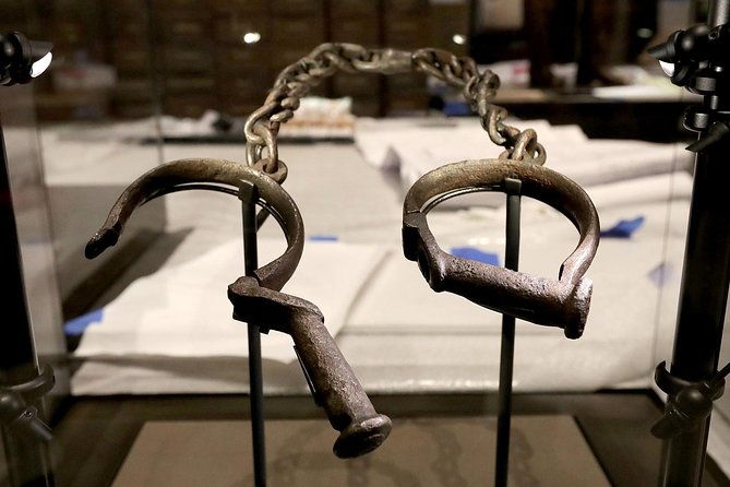 national-archives-american-history-museum-tour-semi-private