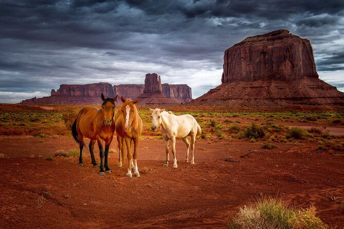 navajo-tribal-park-monument-valley-self-guided-driving-tour