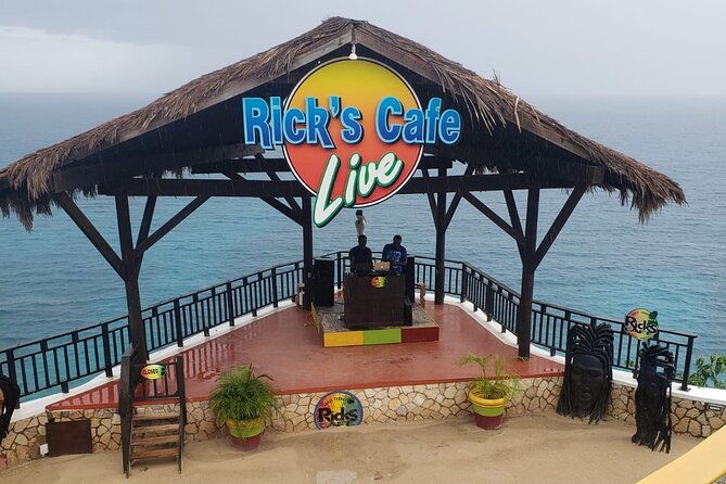 negril-7-mile-beach-and-ricks-cafe-private-tour