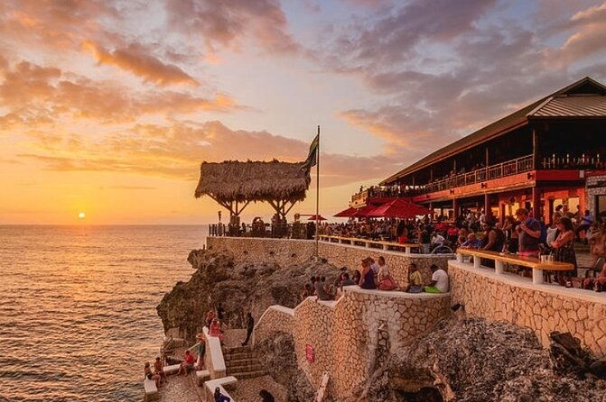 negril-guided-day-tour7-mile-beach-and-sunset-at-ricks-cafe