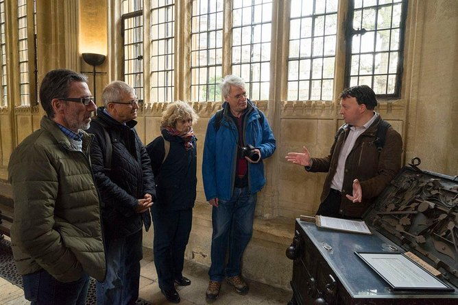 oxford-city-university-walking-private-groups-tour-2