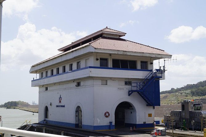 panama-canal-layover-tour