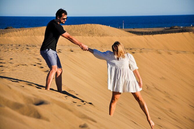 photoshoot-at-dunas-maspalomas-in-desert-beach-ocean-view