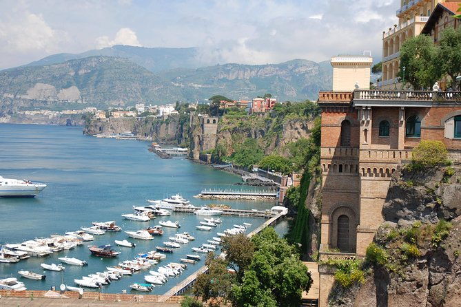 pompeii-positanosorrento-with-guide-tickets-and-lunch-all-included