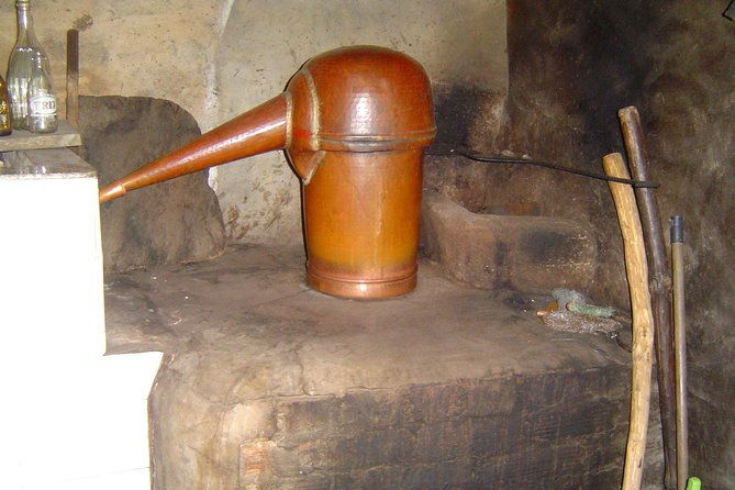 premium-gastronomic-mountain-tour-wine-olive-oil-spirits-food-2