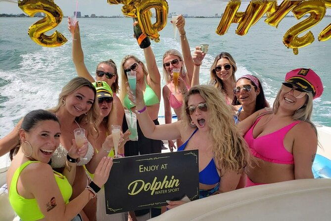 premium-miami-yacht-tour-experience-captain-champagne-party