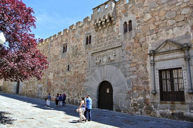 private-3-hour-walking-tour-of-avila-with-official-tour-guide