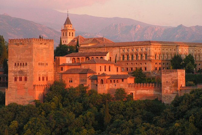 private-4-hour-walking-tour-of-granada-tickets-to-cathedral-and-royal-chapel