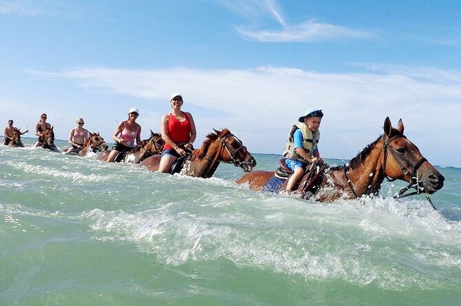 private-bamboo-rafting-and-horseback-riding-in-jamaica