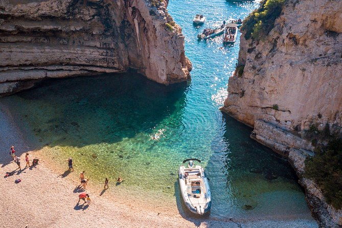 private-blue-cave-5-islands-tour-from-trogir