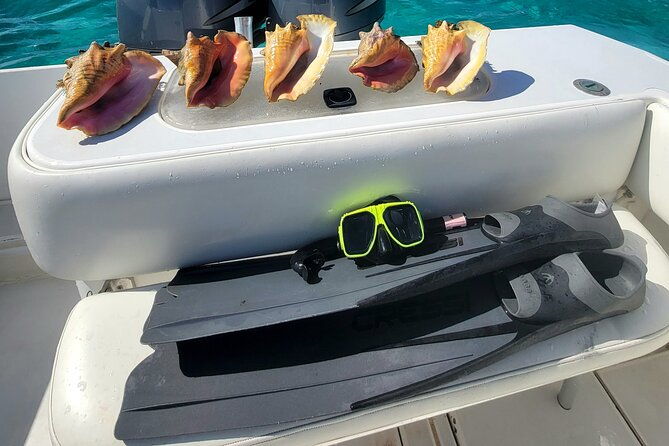 private-boat-charter-in-cayman-islands