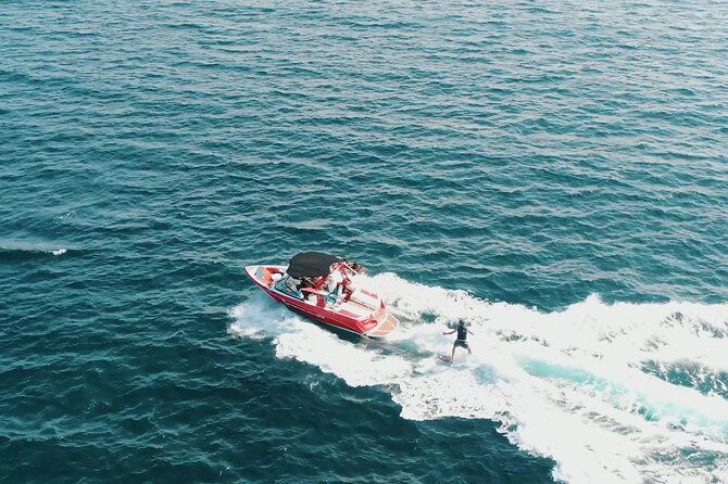 private-boat-tour-an-amazing-super-air-nautique-in-saint-tropez-2