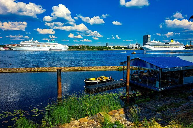 private-boat-tour-experience-in-riga-city-canal-and-daugava-2