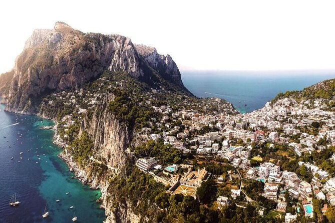 private-capri-luxury-boat-experience-cruise-swim-sunbathe