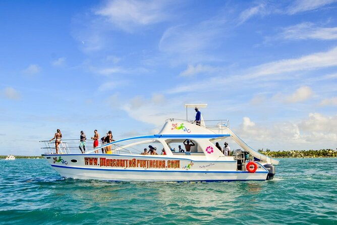 private-catamaran-snorkel-and-booze-party-in-punta-cana