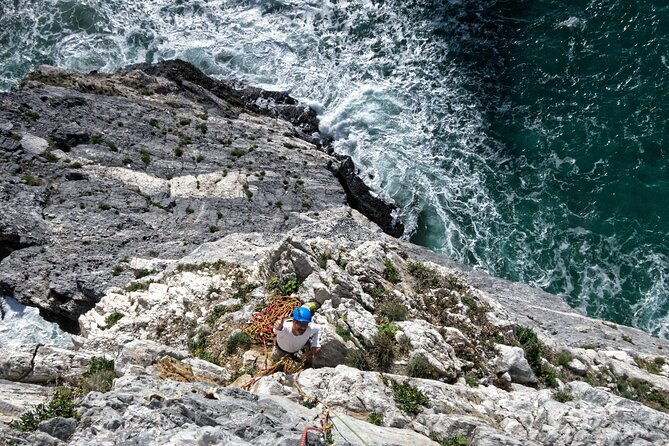 private-climbing-by-the-cliffs-of-cabo-da-roca