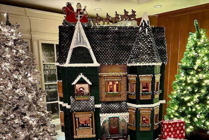 private-colonial-williamsburg-christmas-holiday-decorations-walking-tour-2