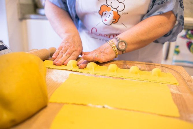 private-cooking-class-at-a-locals-home-with-lunch-or-dinner-in-parma