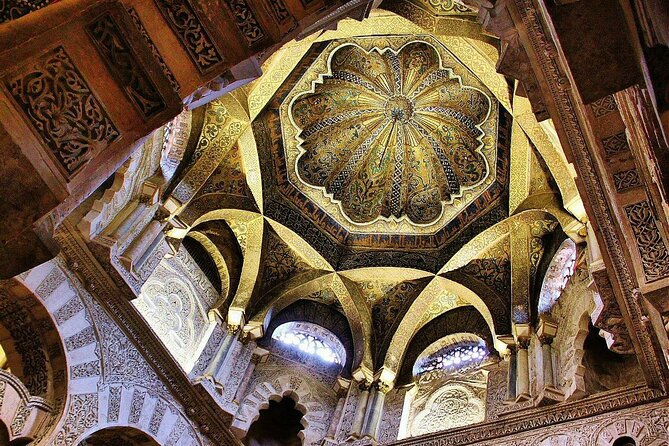 private-cordoba-seville-tour-with-a-finale-horse-carriage-ride