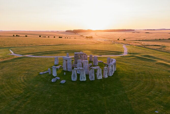 private-day-tour-from-bath-to-stonehenge-and-salisbury-with-pickup-2