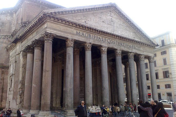 private-daytour-of-rome-from-civitavecchia-port-van-mercedes-v