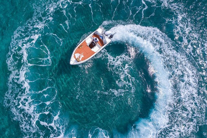 private-eldoris-boat-rental-in-milos-agia-kiriaki-greece