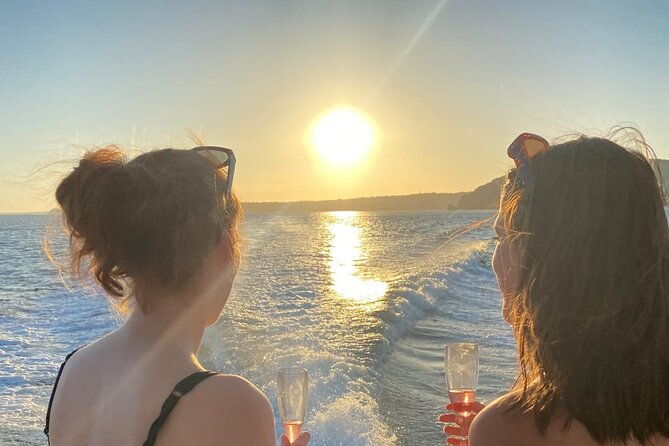 private-evening-charter-with-champagne-drinks-snacks