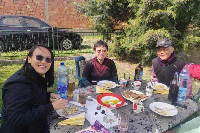 private-guided-truffle-hunting-tour-in-serbia-with-lunch
