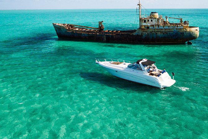 private-half-day-luxury-yacht-charter-in-turks-and-caicos