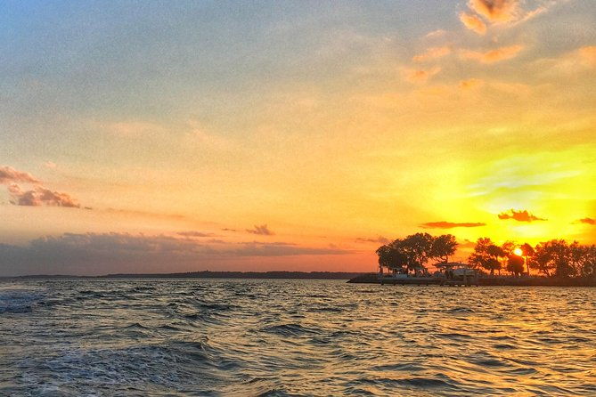 private-hilton-head-sunset-dolphin-tour